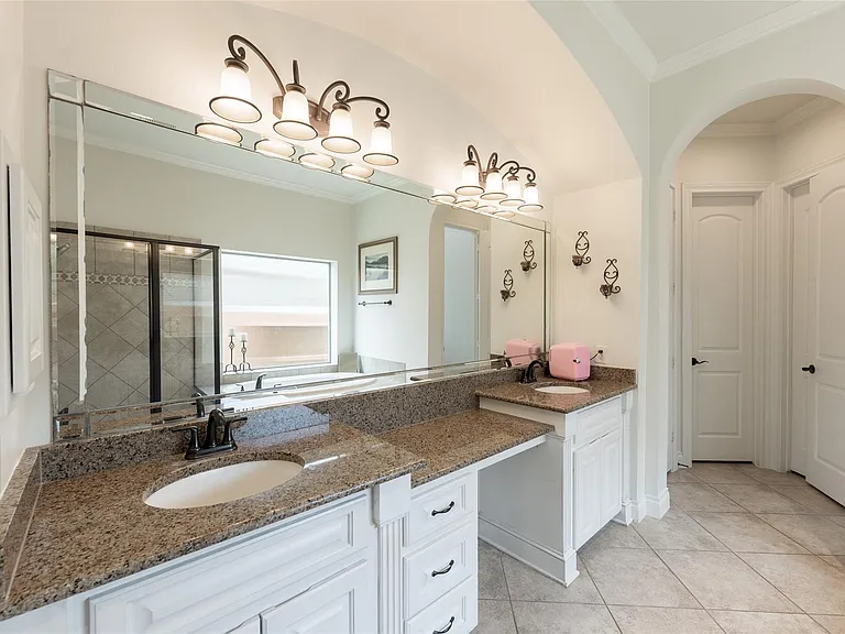 2447 Monarch Terrace Dr — Photo 22