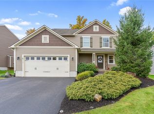 3135 Samantha Dr, Baldwinsville, NY 13027