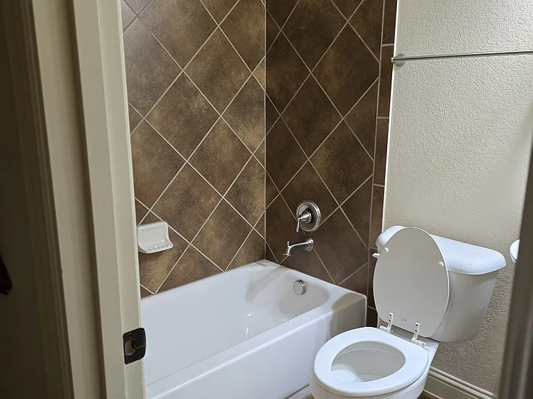 7924 Osborn Pkwy — Photo 21
