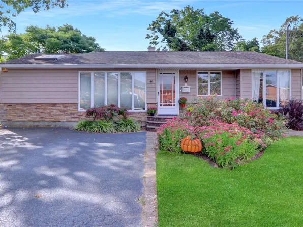 46 Baldwin Path, Deer Park, NY 11729