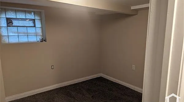 6 bed, 3904 sqft, $2,800 — Photo 4