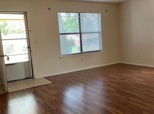 2404 W Mary Dr, Fayetteville, AR 72704