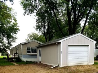 2302 3rd Ave S, Estherville, IA 51334