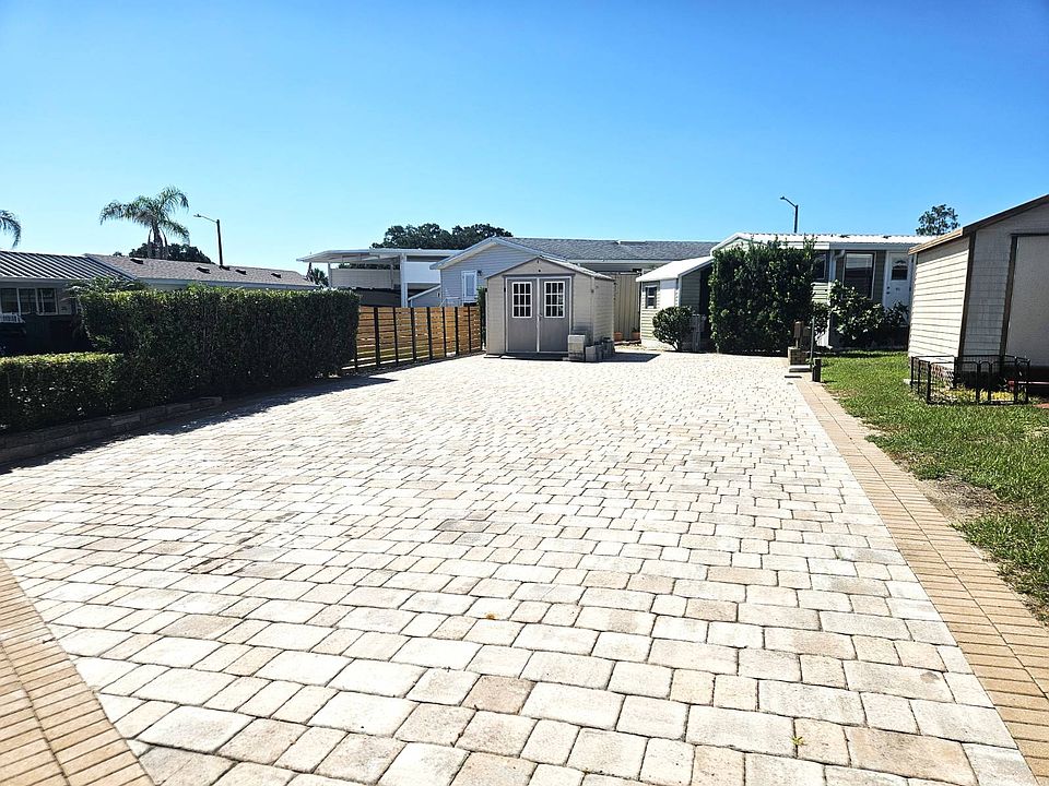 1st image of 377 Eagle Dr