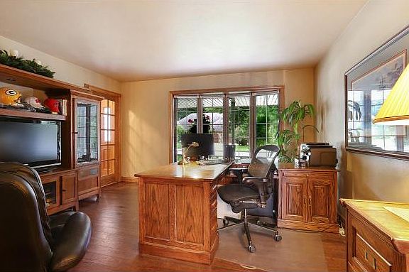 4th image of 3449 N Bay Highlands Dr