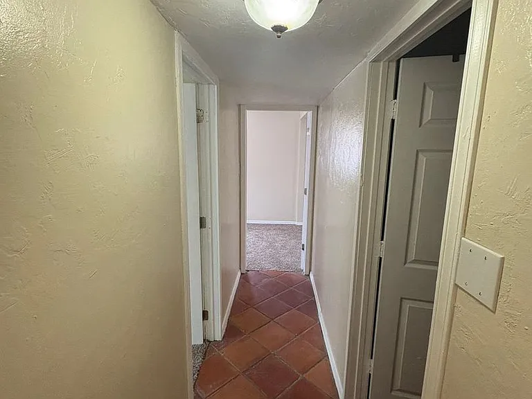 10309 Shoshone St — Photo 9