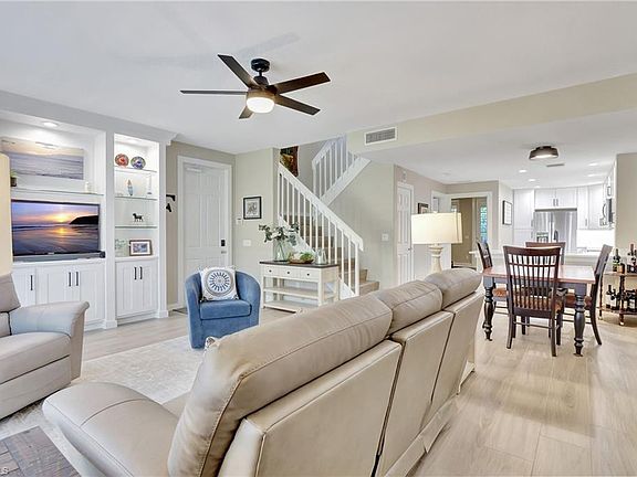 3rd image of 28606 Alessandria CIR