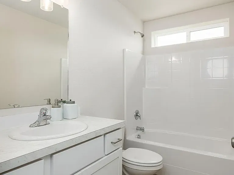 6407 W Bowmore Ln — Photo 15