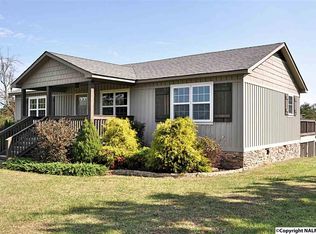 307 Eberhart Rd SE, Fort Payne, AL 35967