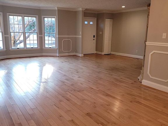 2nd image of 1337 Littlefield Pl