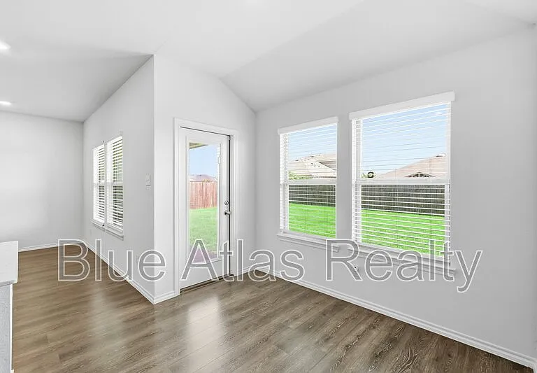 503 Cistern Way — Photo 11