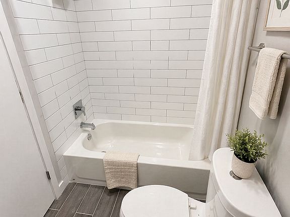 4th image of 1701 W Congress St #1701/4