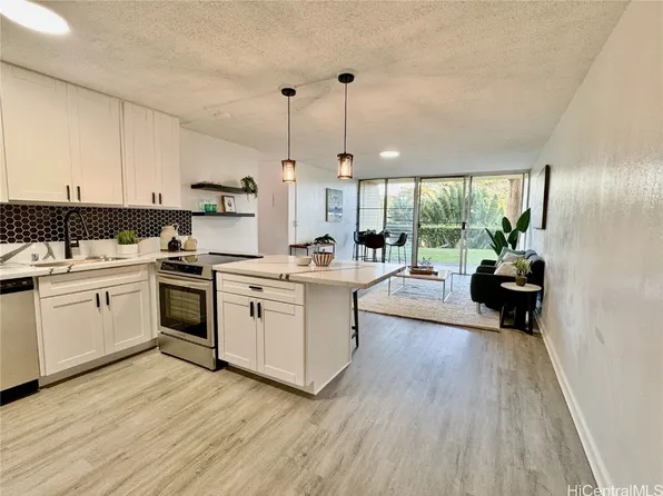 95-2052 Waikalani Pl APT B106, Mililani, HI 96789