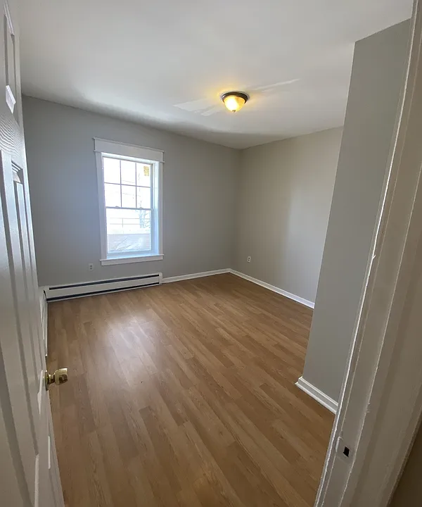 114 Ashley St #3W