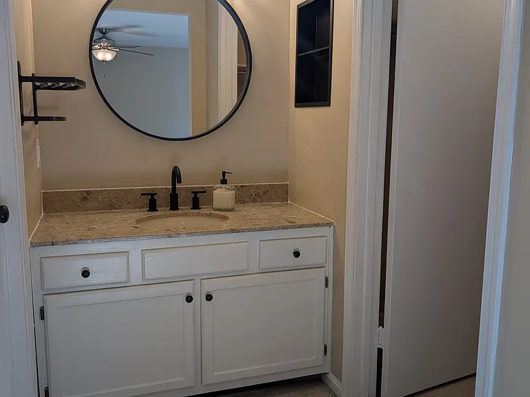 42 Battersea Bridge Ct — Photo 29