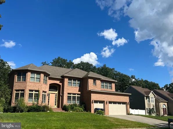 16 Bunning Dr, Voorhees, NJ 08043