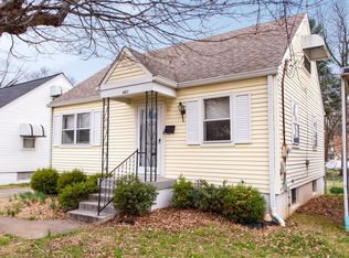 883 Parkway Dr, Louisville, KY 40217