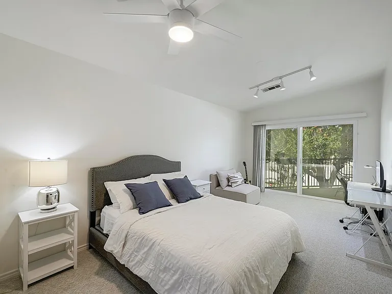 122 Acapulco Dr — Photo 24