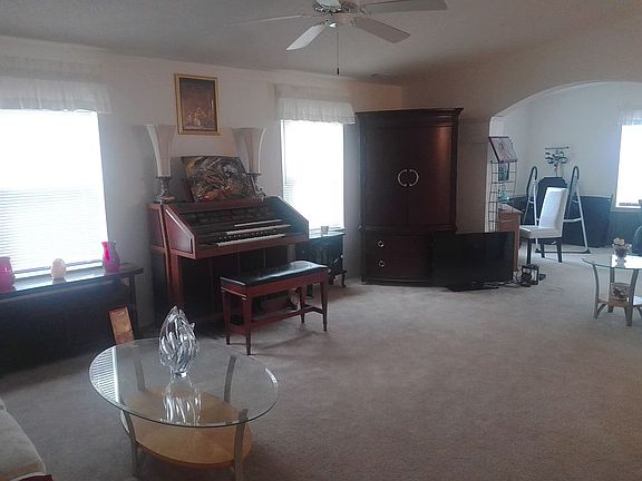 4th image of 2716 Niagara Way
