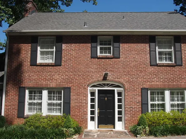 700 Forest Hills Blvd, Knoxville, TN 37919