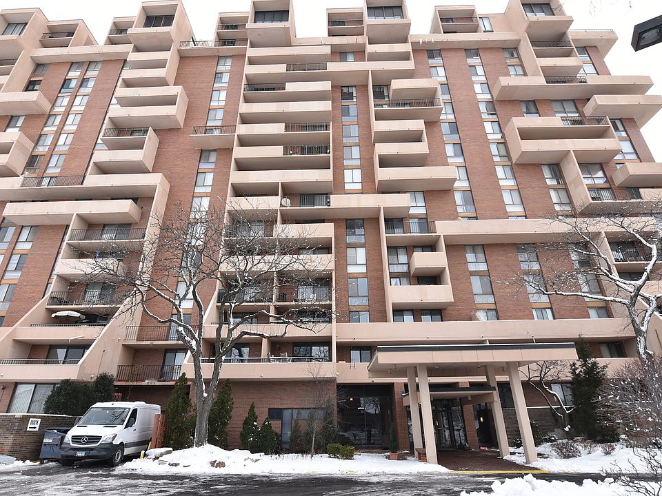 1st image of 465 W Dominion Dr Unit 305