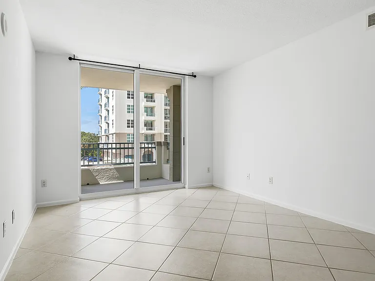 403 S Sapodilla Ave #218 — Photo 6