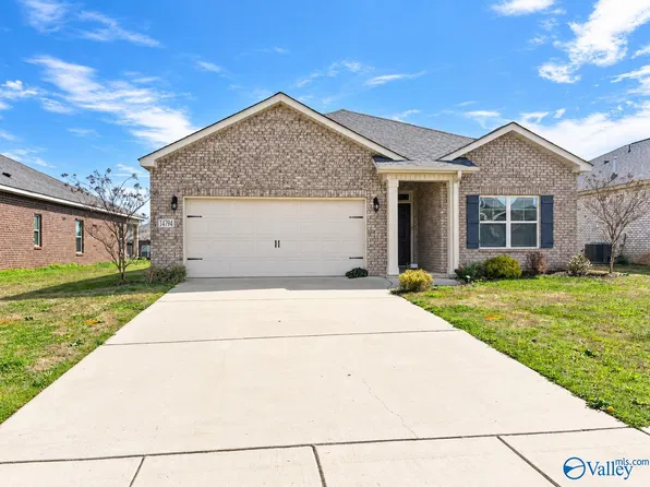 14794 Norfleet Dr, Athens, AL 35613