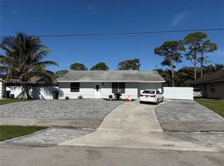 7615 Cocoanut Dr, Lake Worth, FL 33467