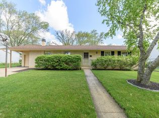 1126 E Palatine Rd, Palatine, IL 60074