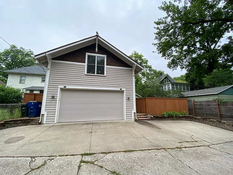 826 Missouri St — Photo 12