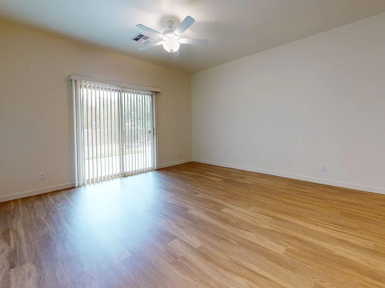 2350 S Olivewood #106 — Photo 4