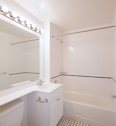 5th image of 1955 1st Ave APT 512