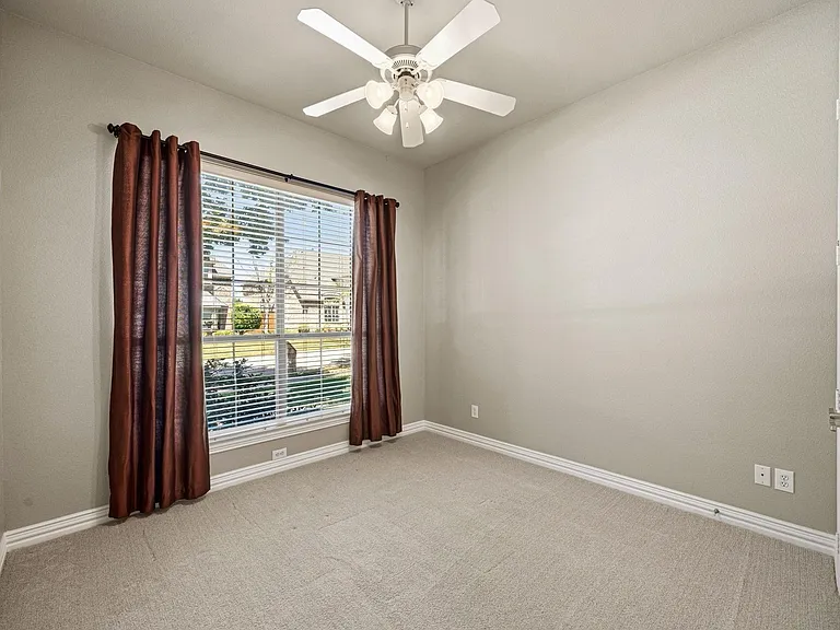 4750 Haverford Dr — Photo 22