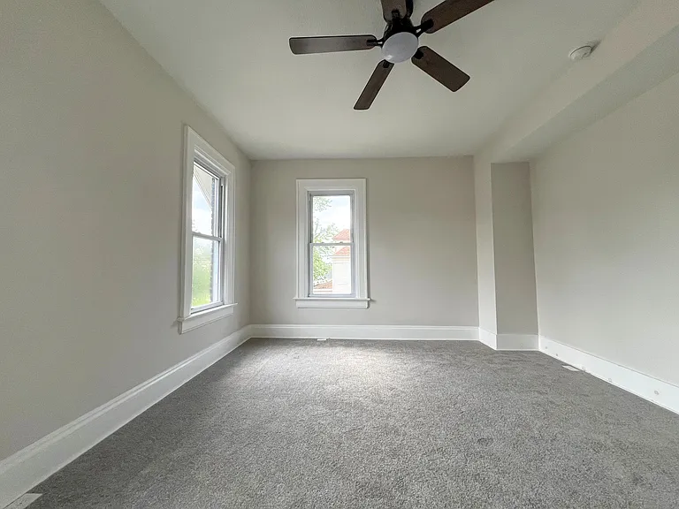 927 S Champion Ave #927 — Photo 16