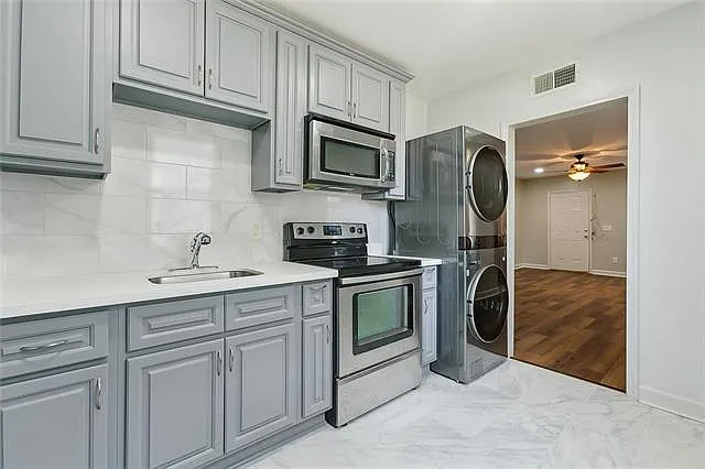 2314 Madrid St #LOWER — Photo 2