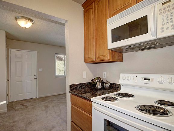4th image of 5169 Connecticut Dr APT 4