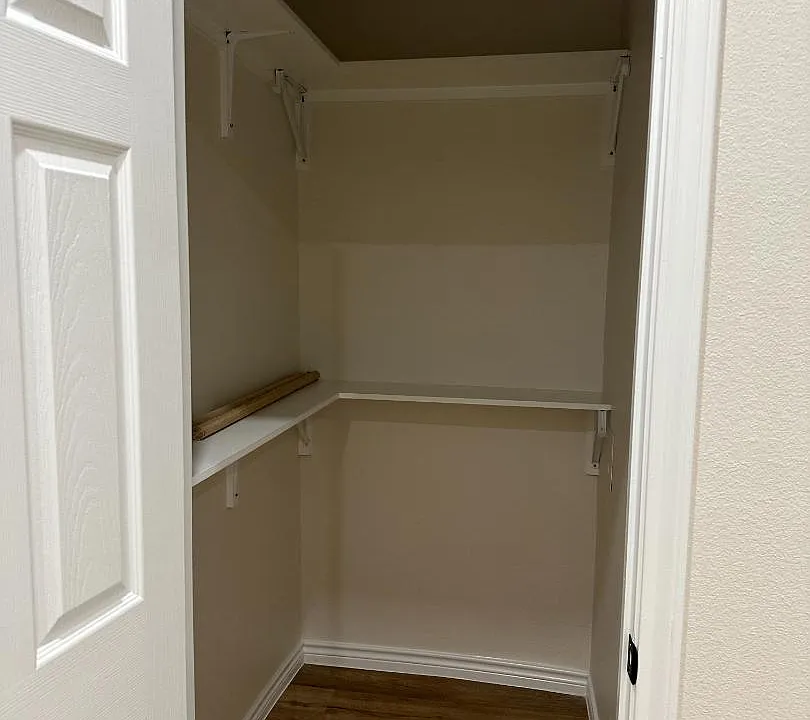 Unit Photo