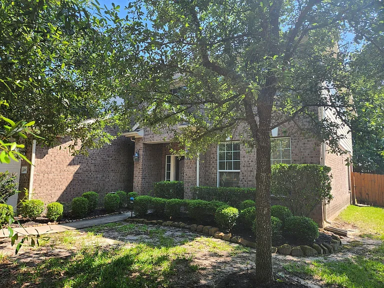20676 Oakhurst Meadows Dr — Photo 2