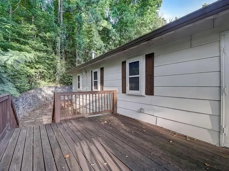 271 Childs Dr NW — Photo 9
