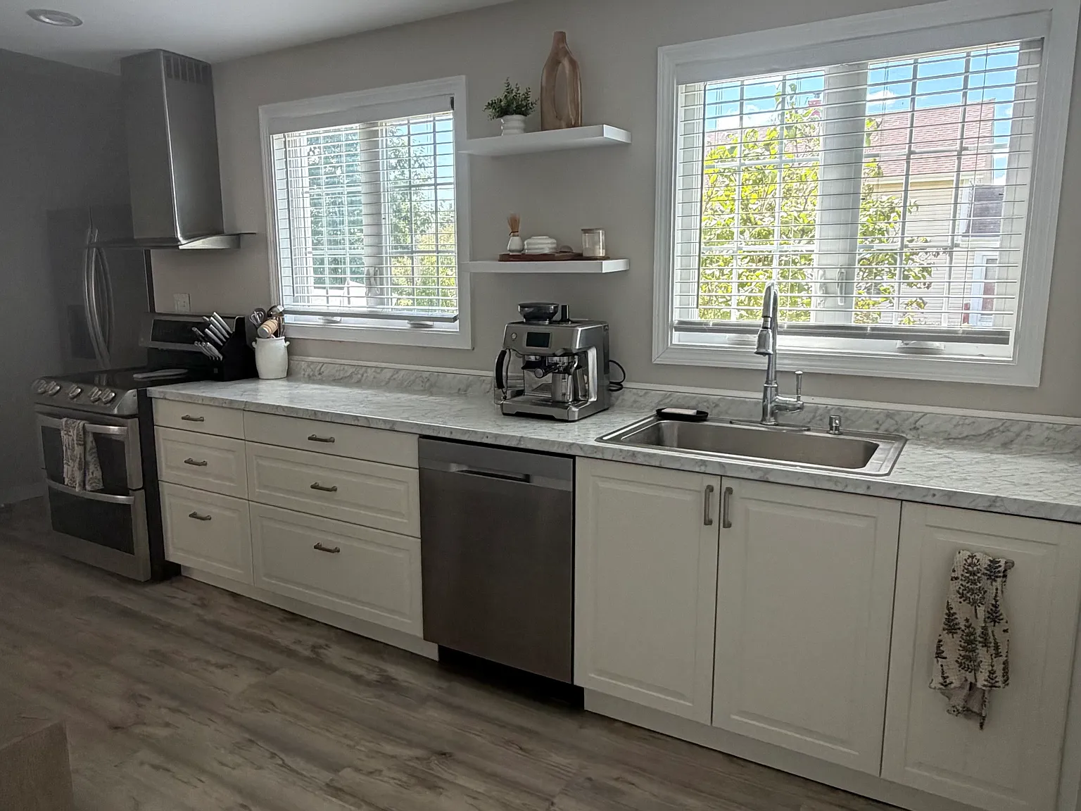 3 bed, 1100 sqft, $2,450 — Photo 4