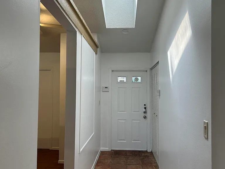 22682 Vistawood Way — Photo 4