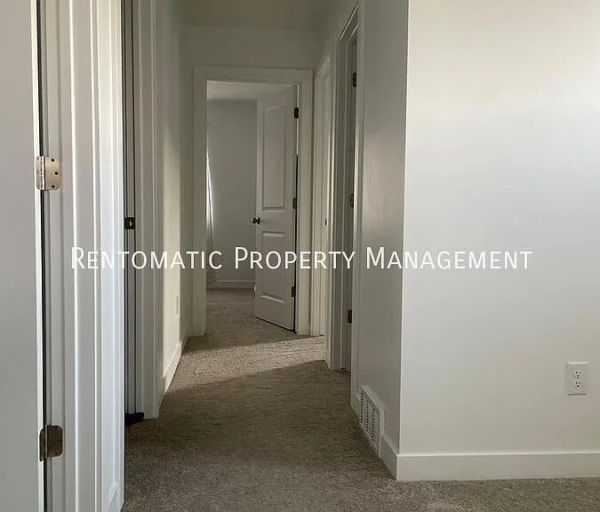 2548 N Yarrow Cir — Photo 12