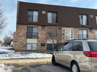 175 N Waters Edge Dr APT 201, Glendale Heights, IL 60139