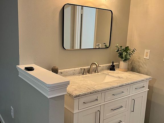 5th image of 4343 Aqua Vista Dr #15-G