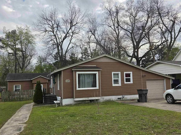 712 & 714 W Main St, Paragould, AR 72450