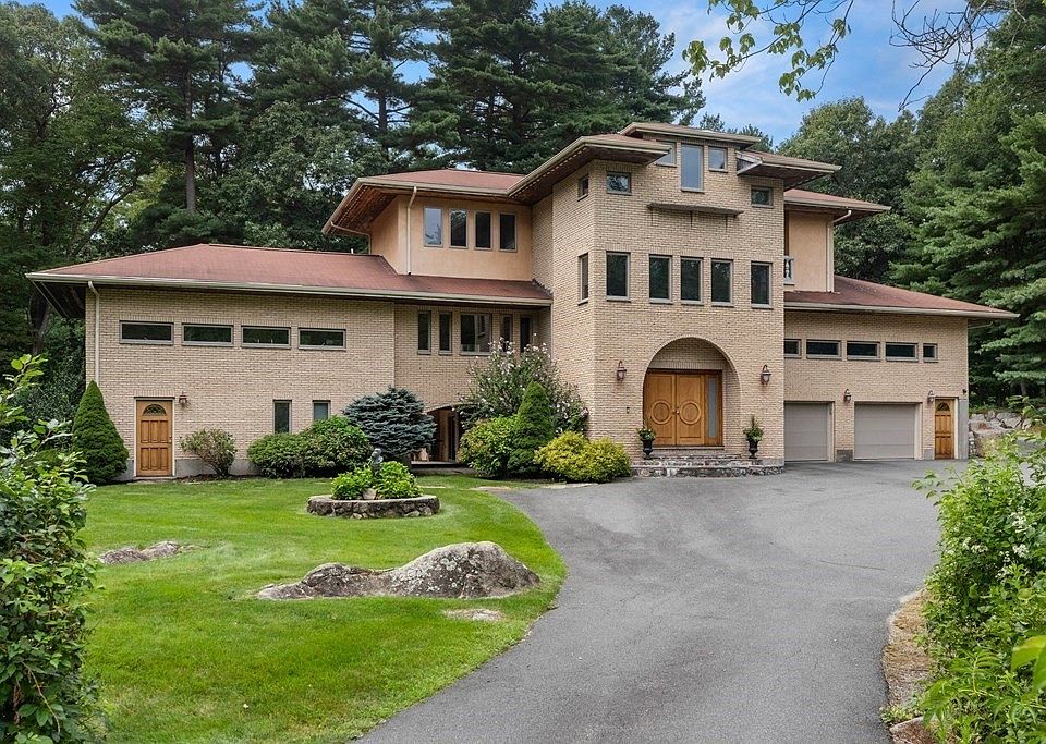 390 Salem St, Lynnfield, MA 01940 Zillow