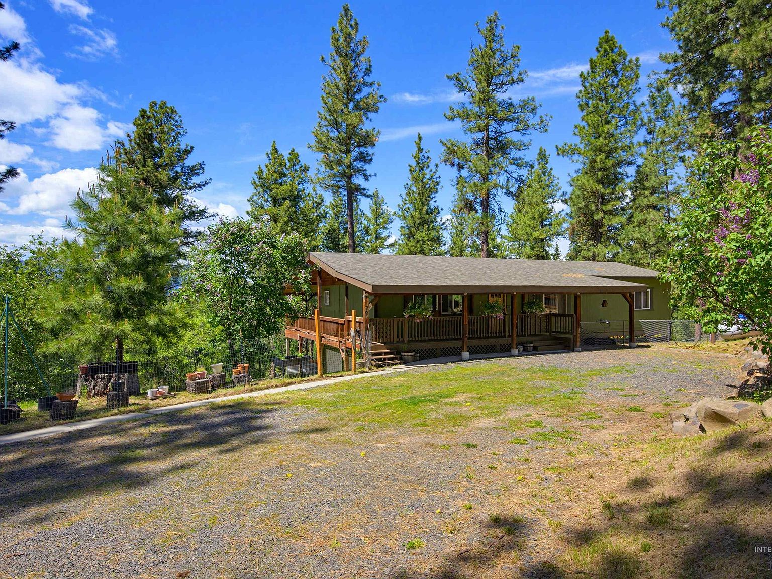 79 Sunset Loop, Cascade, ID 83611 | MLS #98988509 | Zillow