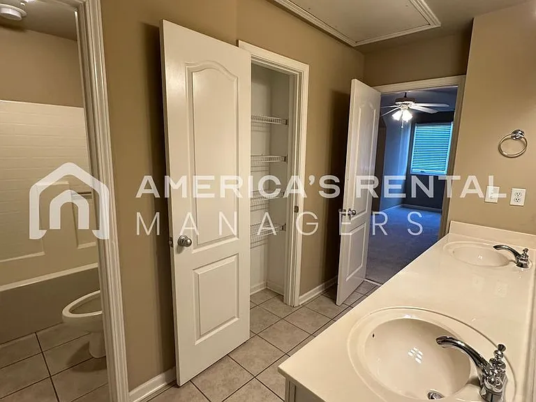2358 Acton Park Cir — Photo 39