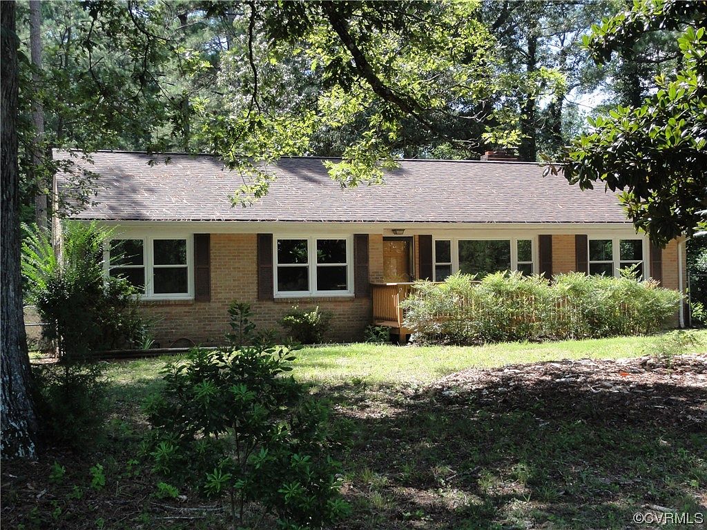 524 W Main St, Wakefield, VA 23888 MLS 2318537 Zillow