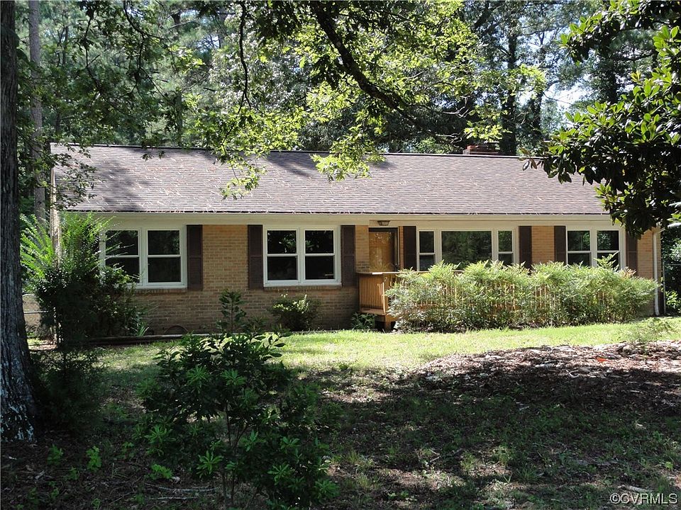 524 W Main St, Wakefield, VA 23888 | Zillow